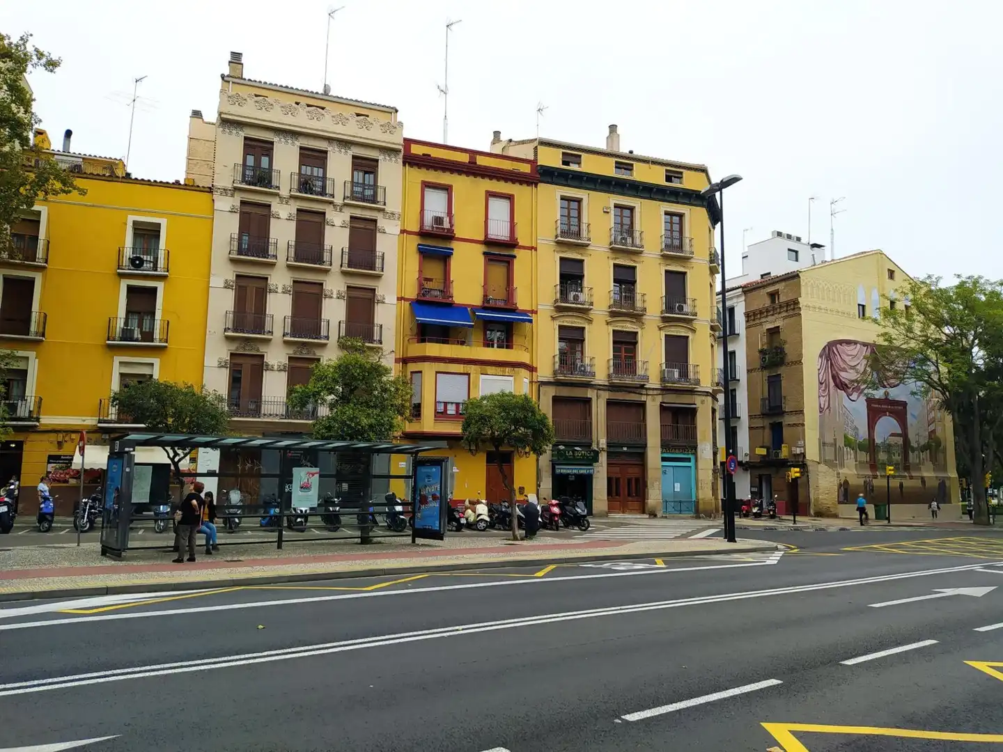 Vista exterior de Local en venta en Zaragoza con Aire acondicionado