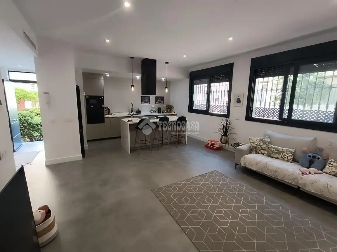 Vista exterior de Piso en venta en Sevilla con Aire acondicionado