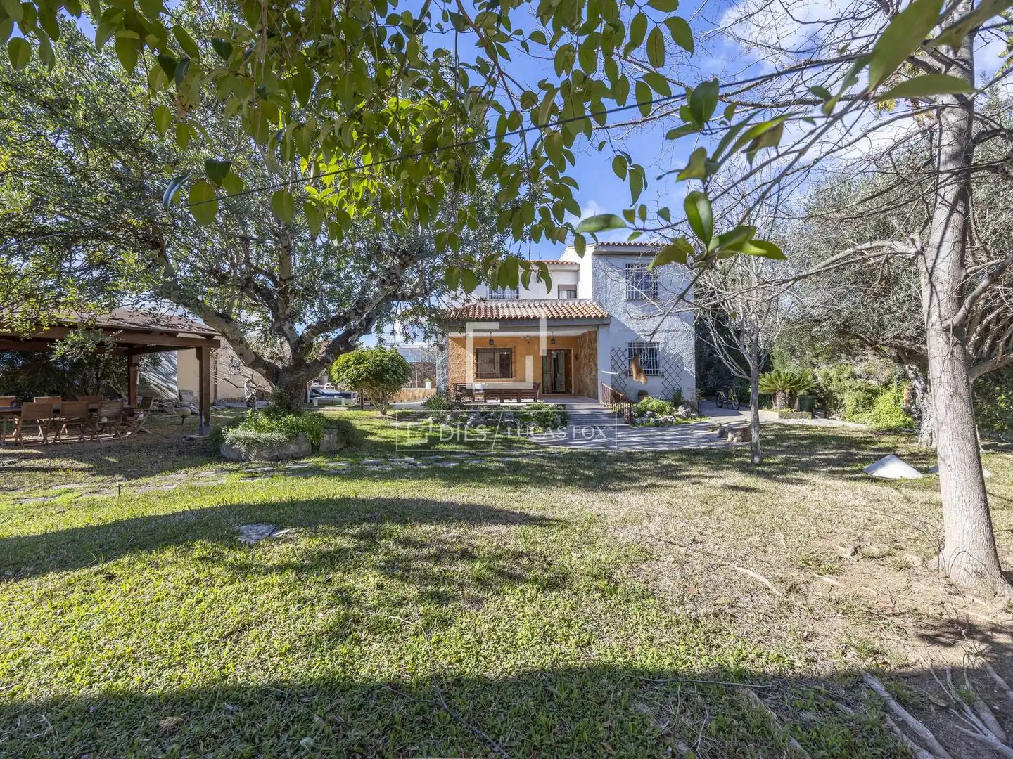 Jardín de Casa o chalet en venta en L'Eliana con Aire acondicionado, Calefacción y Jardín privado