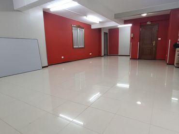 Ufficio con ascensore in affitto a Rúa de Venezuela