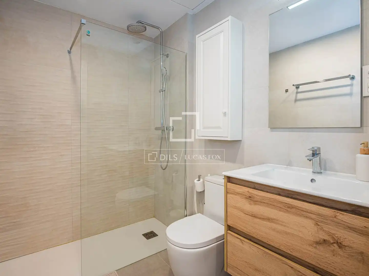 Badezimmer von Wohnung zum Verkauf in Sant Cugat del Vallès mit Klimaanlage, Heizung und Terrasse