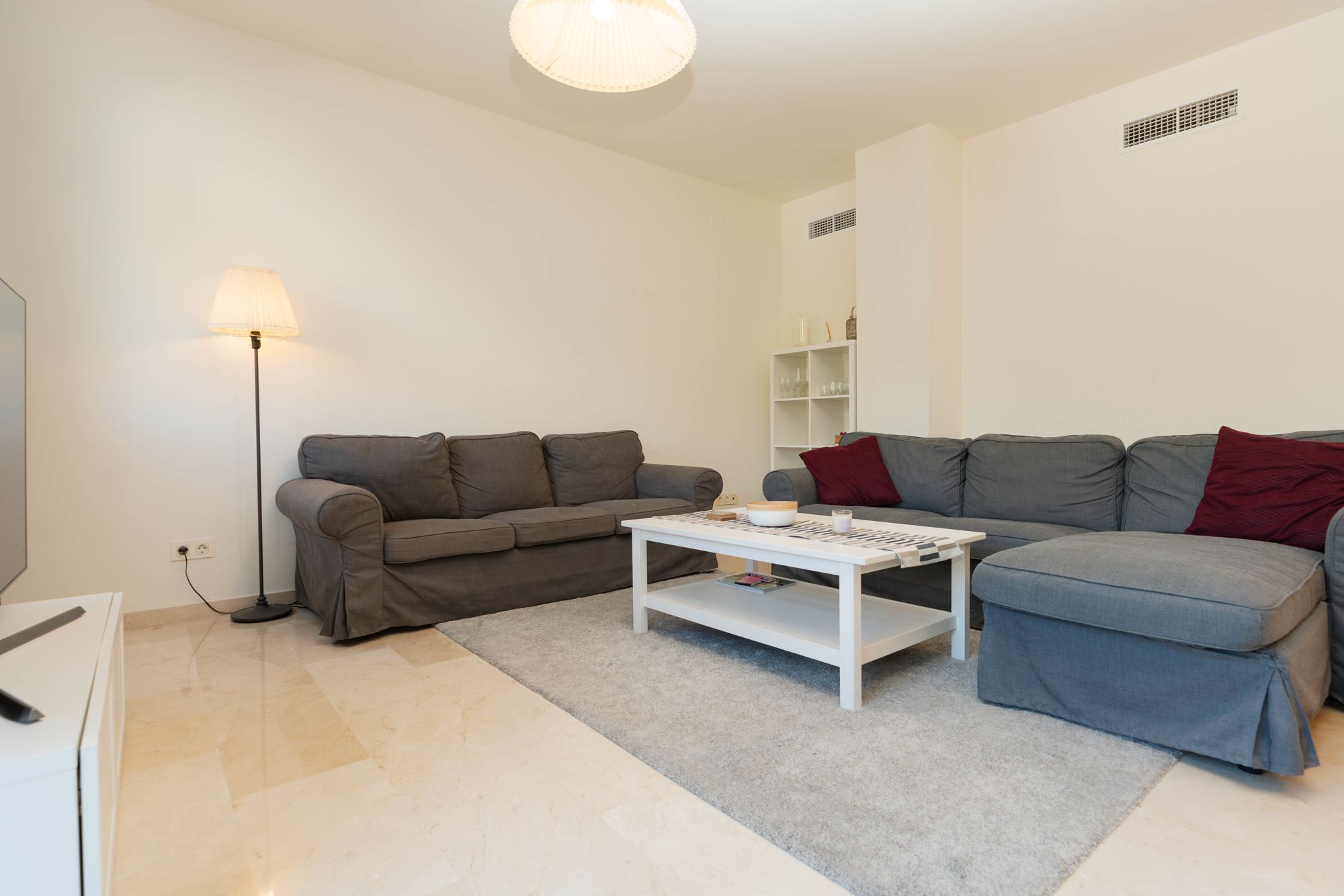 Sala d'estar de Apartament en venda en Estepona amb Terrassa
