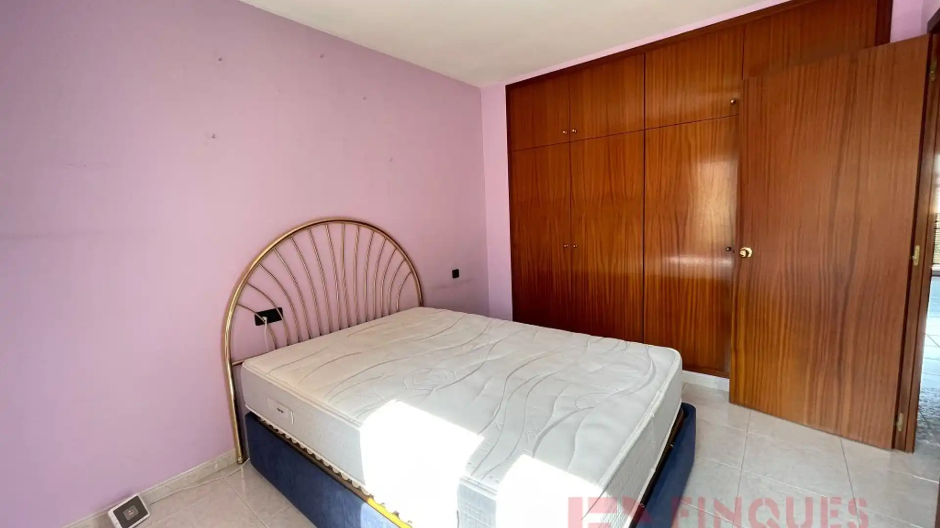 Bedroom of Flat for sale in Girona Capital  with Air Conditioner, Heating and Balcony