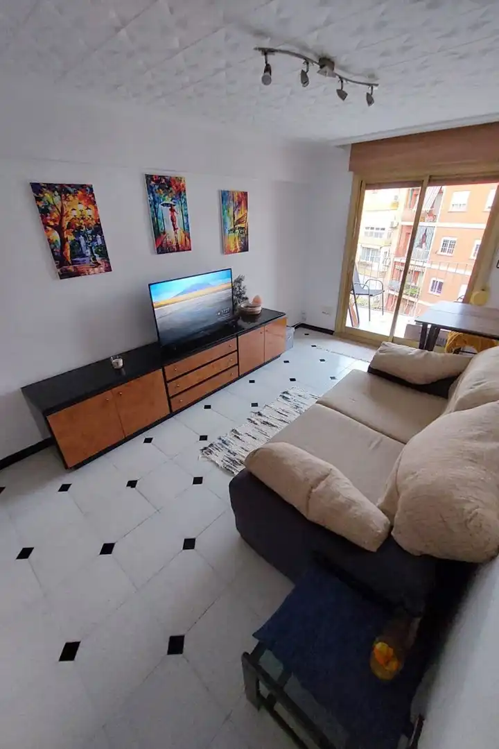 Sala d'estar de Apartament en venda en Alicante / Alacant amb Balcó