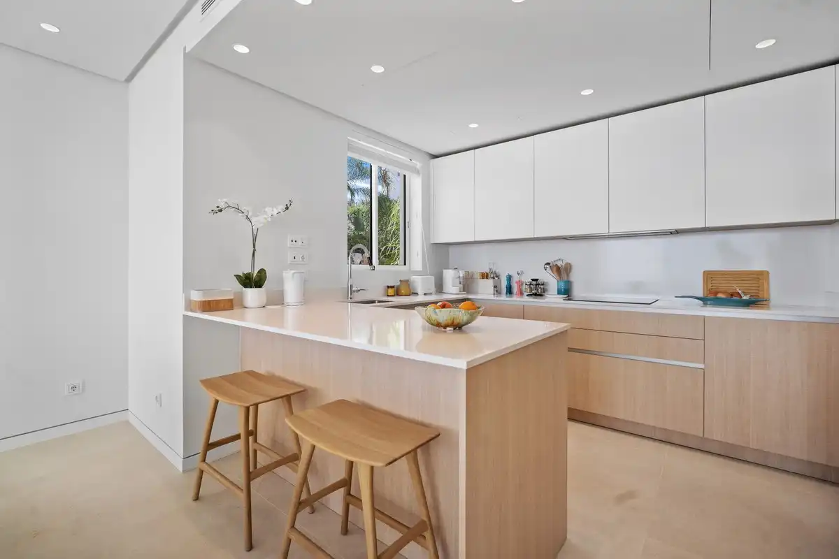 Cocina de Piso en venta en Marbella con Terraza y Piscina
