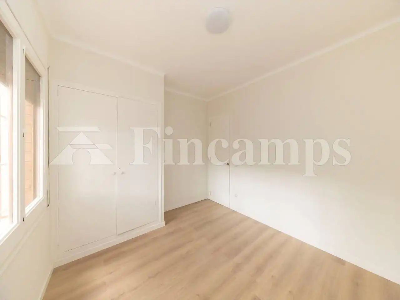 Casa o xalet en venda en Castellar del Vallès amb Jardí privat, Parquet i Terrassa