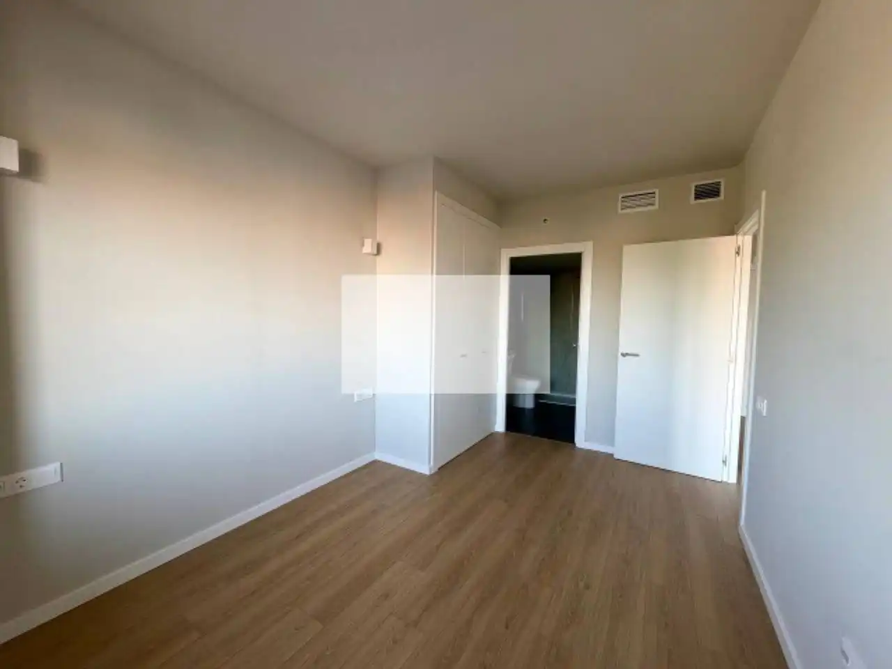 Bedroom of Flat for rent in Terrassa  with Air Conditioner, Heating and Parquet flooring