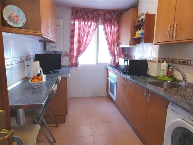 Piso en Venta en Calle LUIS BRAILLE en Carranque - Haza Cuevas