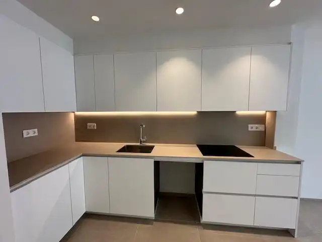 Cocina de Piso de alquiler en Badalona con Calefacción y Balcón