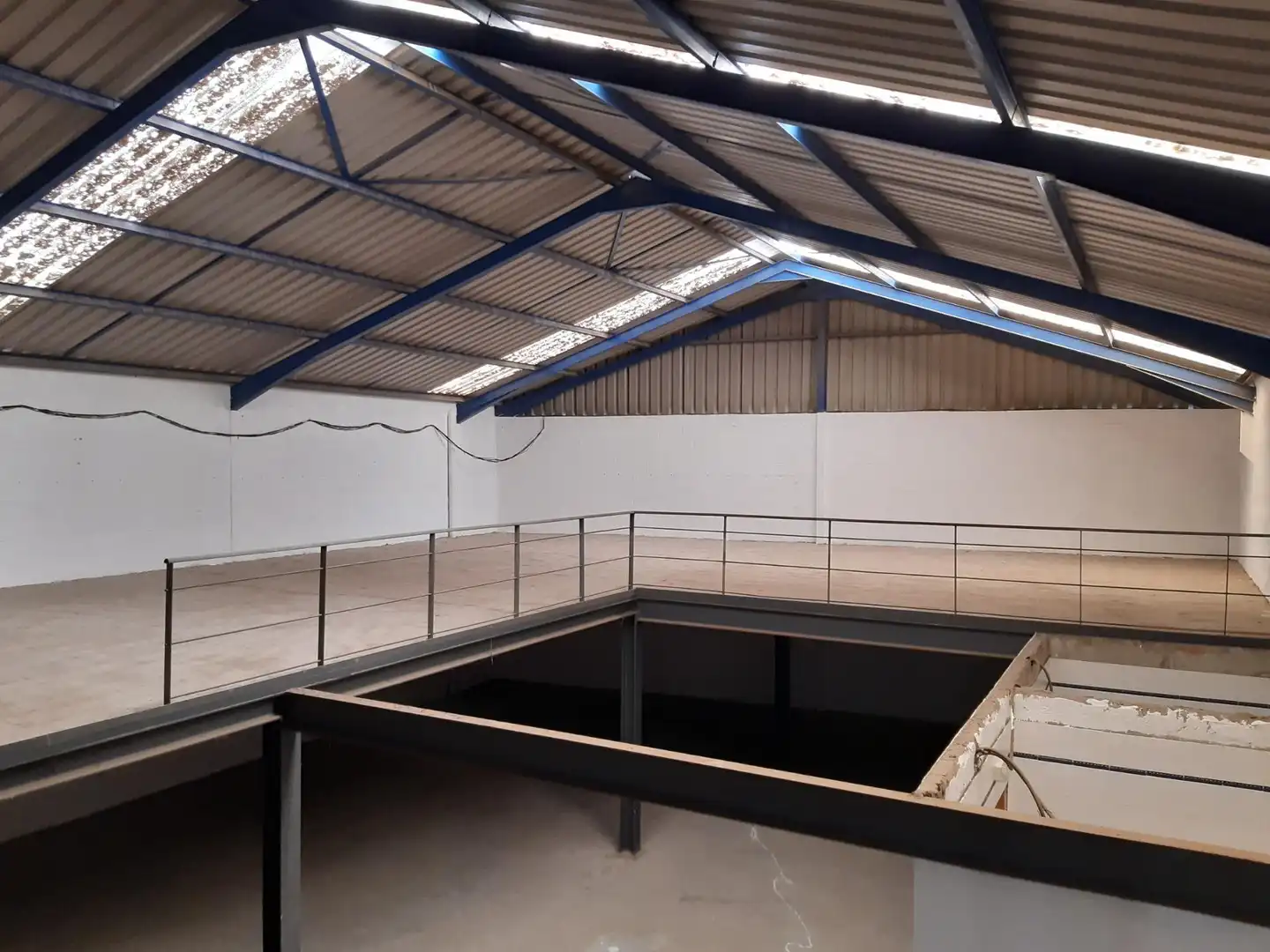 Industrial buildings for sale in Chiclana de la Frontera