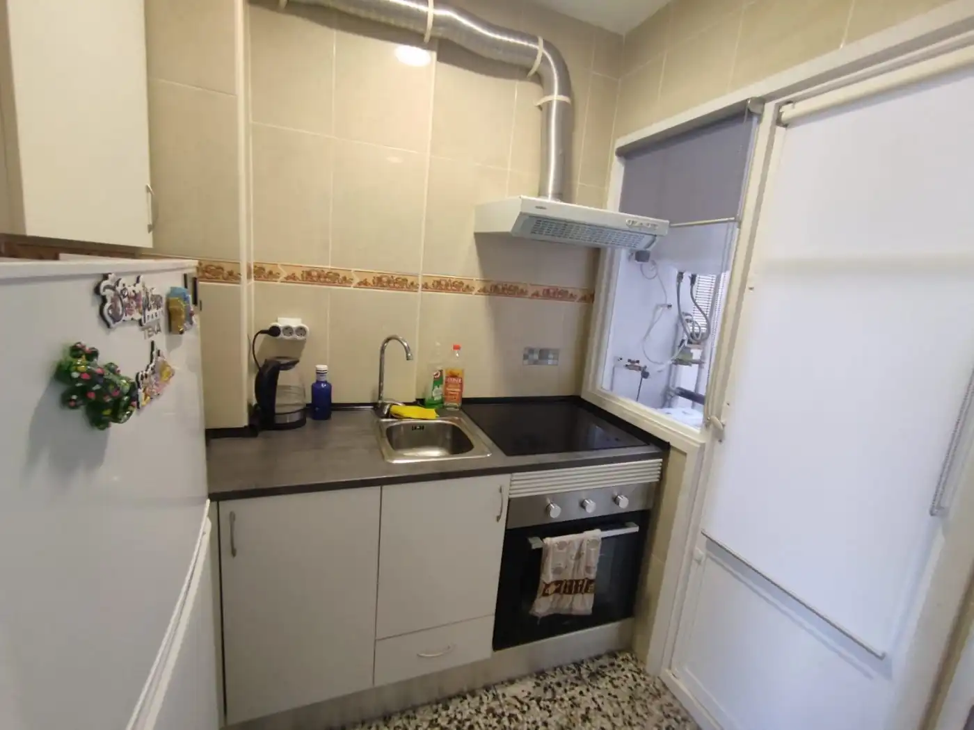 Cuina de Pis de lloguer en Alicante / Alacant amb Aire condicionat, Terrassa i Moblat