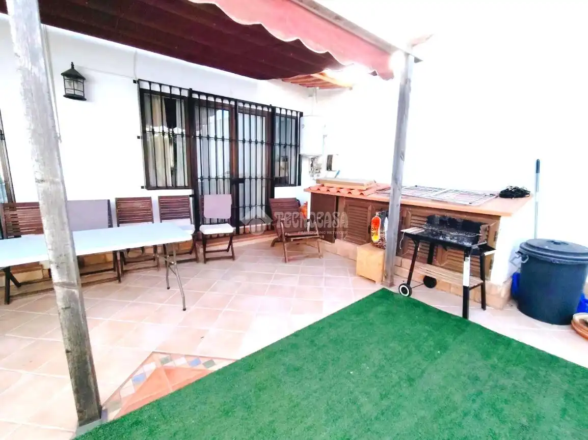 Terrassa de Casa adosada en venda en Coria del Río
