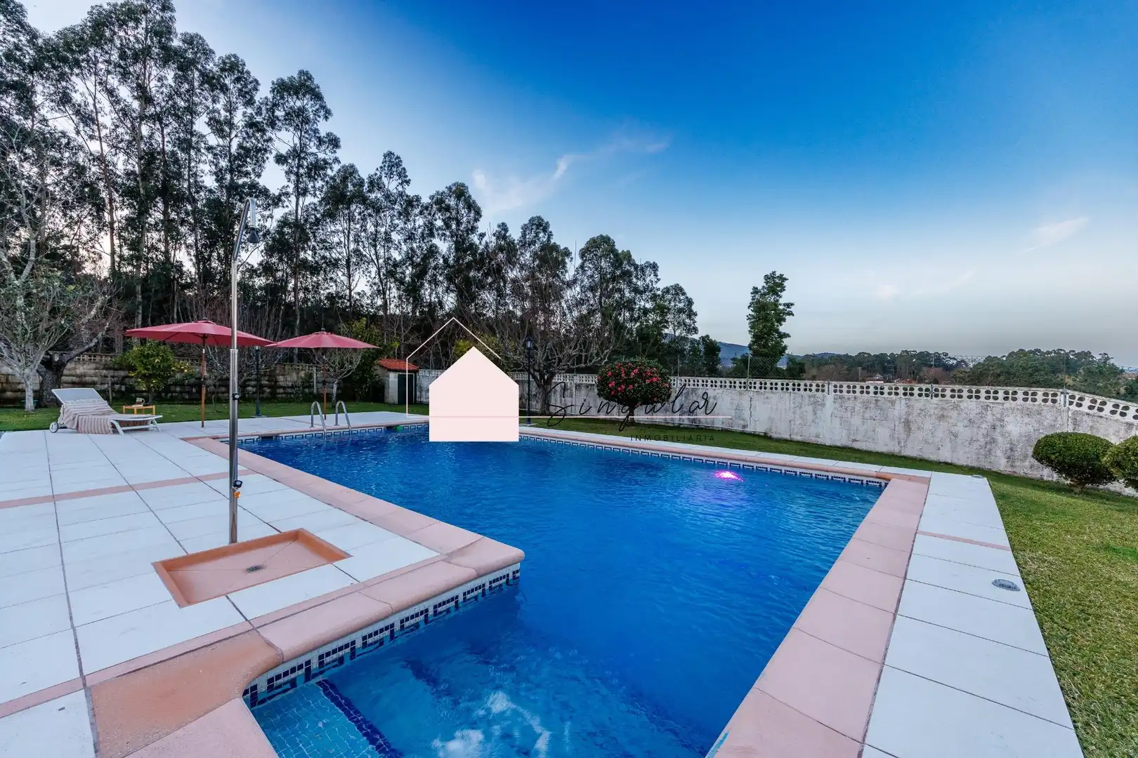 Schwimmbecken von Haus oder Chalet zum Verkauf in Tui mit Heizung, Abstellraum und Schwimmbad