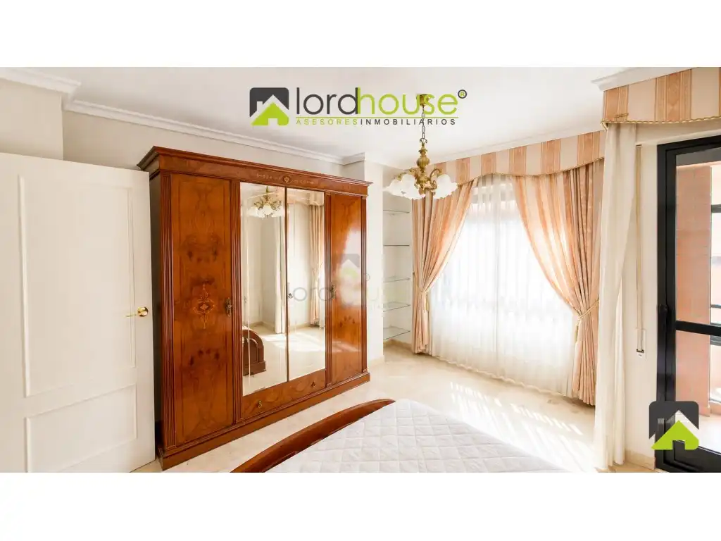 Piso con ascensor en venta en Calle Jose Mouliaa 55, imagen 20