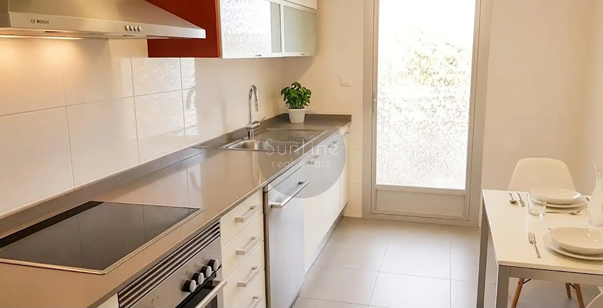 Cocina de Piso de alquiler en Valencia con Aire acondicionado, Amueblado y Balcón