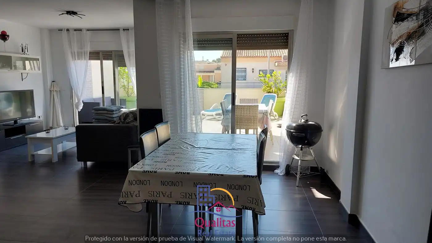 Comedor de Casa adosada de alquiler en Oliva con Aire acondicionado, Calefacción y Terraza