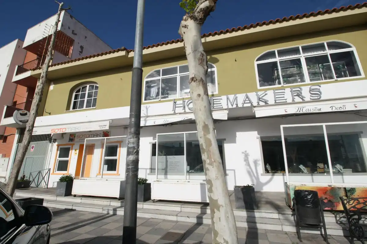 Locale commerciale in vendita a Avenida Mar del Sur 29, imagen 4