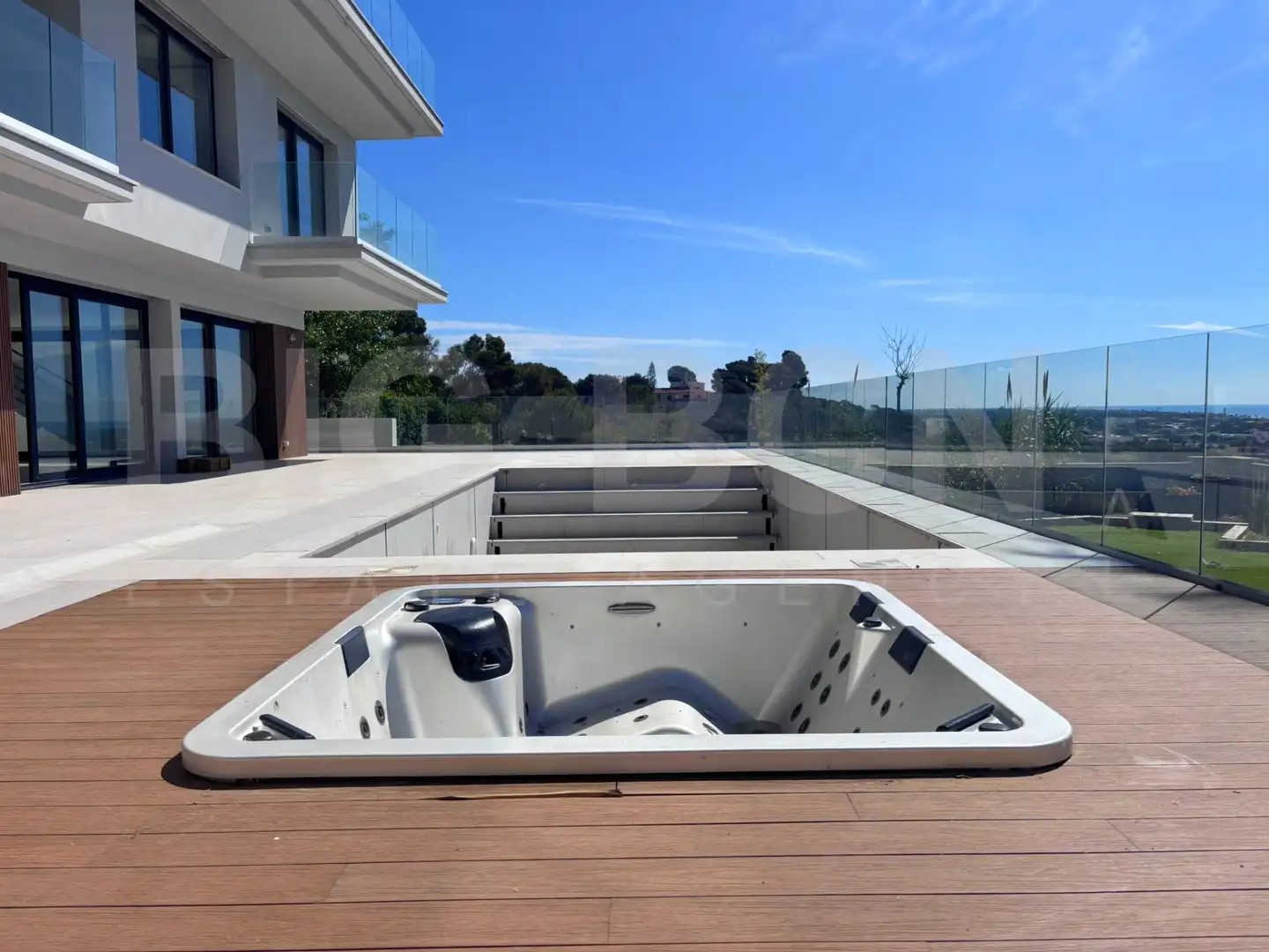 Swimming pool of Houses for rent in Castelldefels  with Air Conditioner, Heating and Private garden