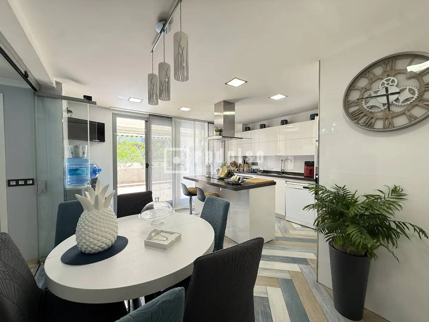 Cocina de Piso en venta en Málaga con Aire acondicionado, Calefacción y Jardín privado