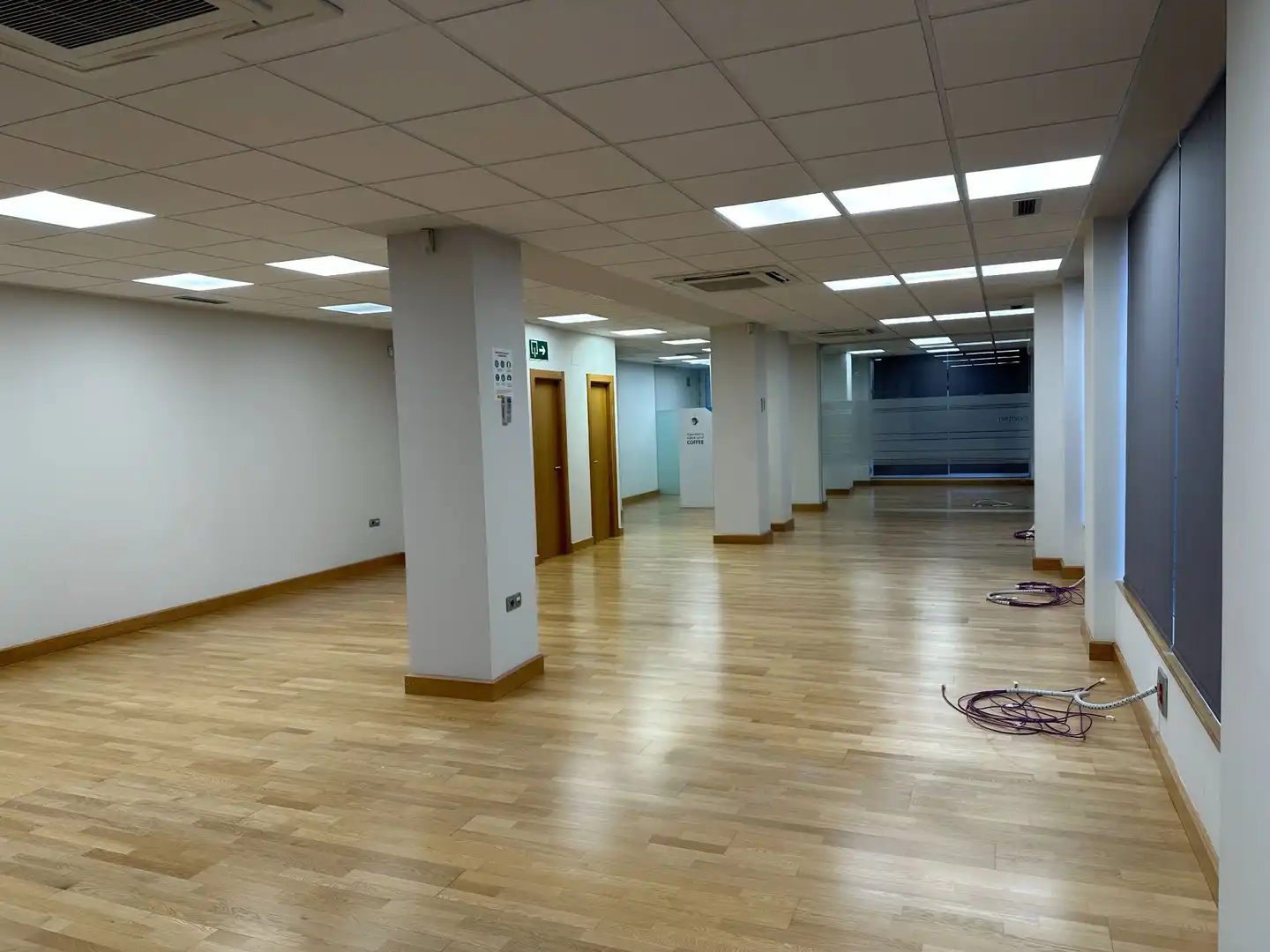 Office for rent in El Astillero  