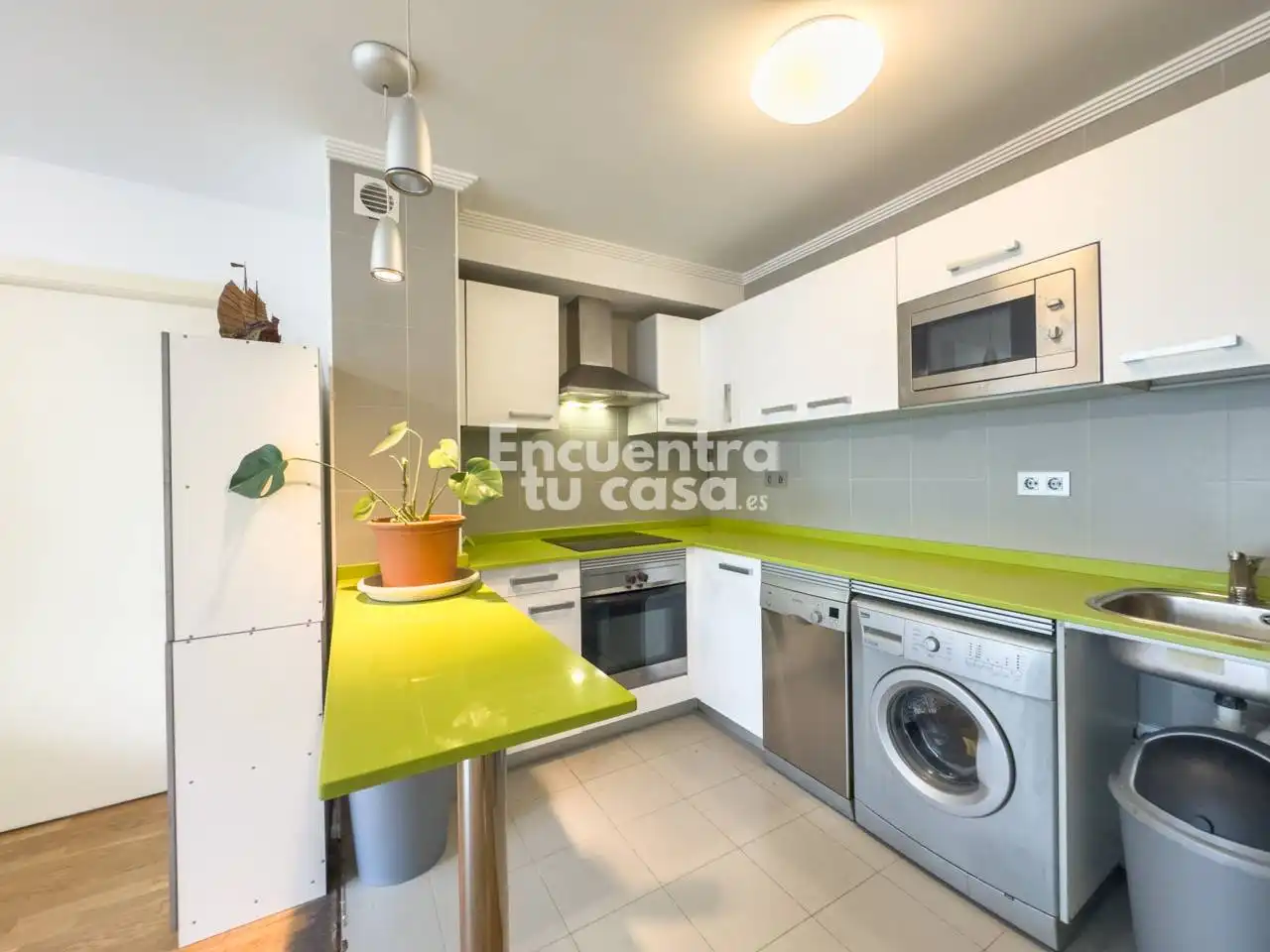 Küche von Wohnung zum Verkauf in Hendaye mit Heizung, Privatgarten und Terrasse