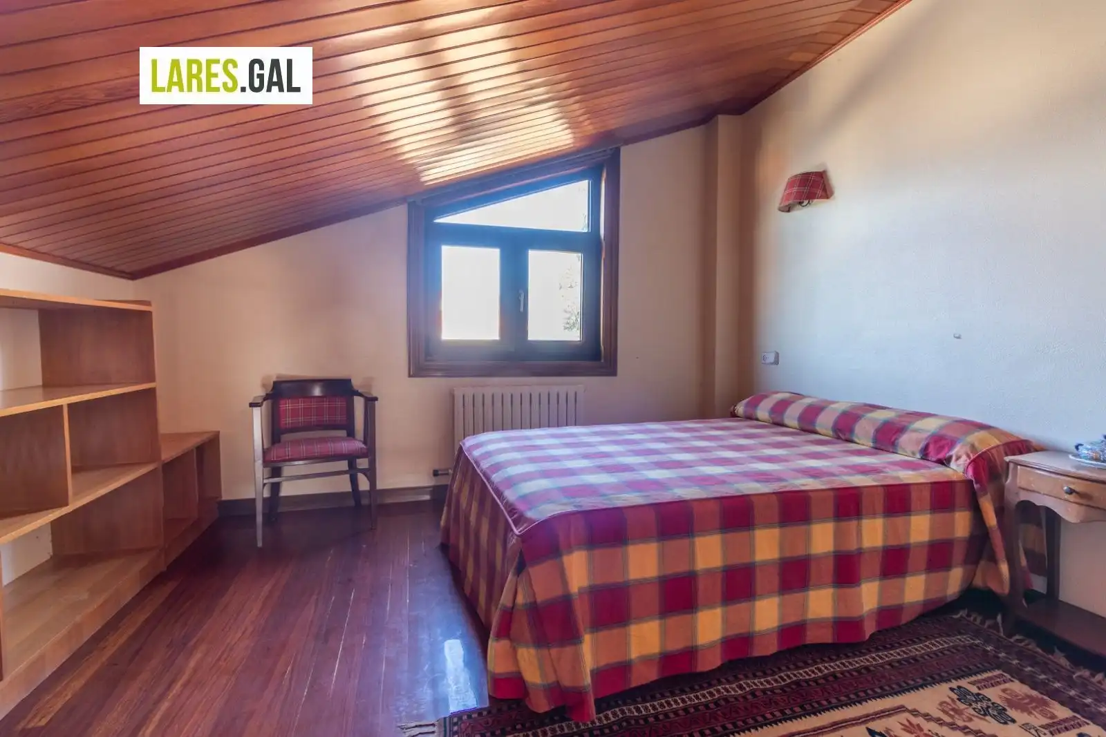 Dormitori de Casa o xalet de lloguer en Moaña amb Calefacció, Terrassa i Moblat