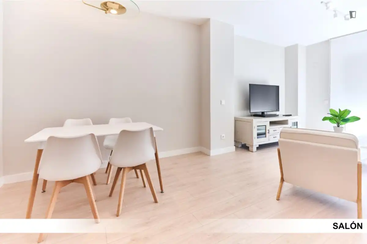 Sala d'estar de Apartament per a compartir en Dos Hermanas amb Aire condicionat, Calefacció i Moblat