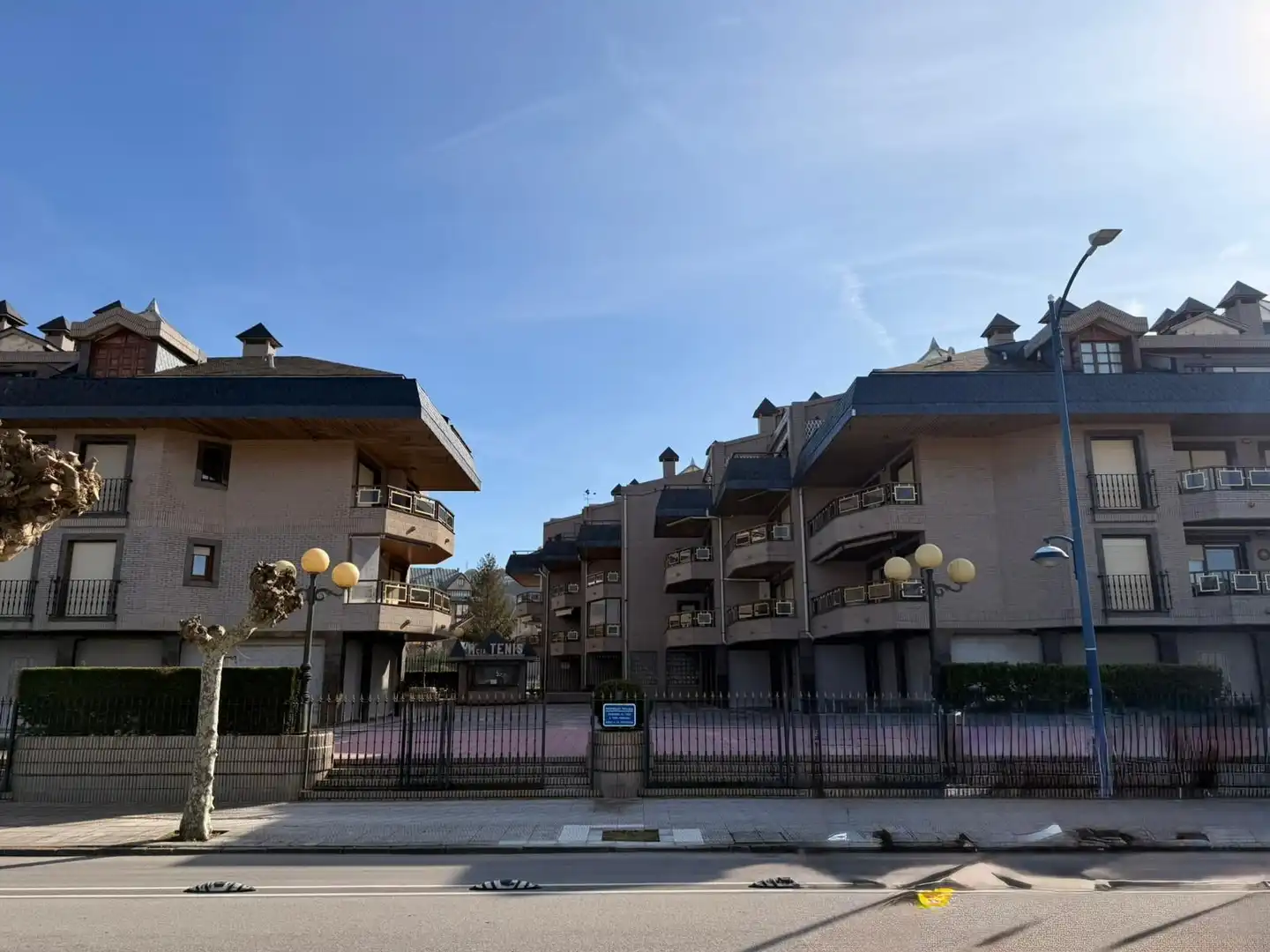 Vista exterior de Apartamento de alquiler en Laredo con Calefacción, Terraza y Amueblado