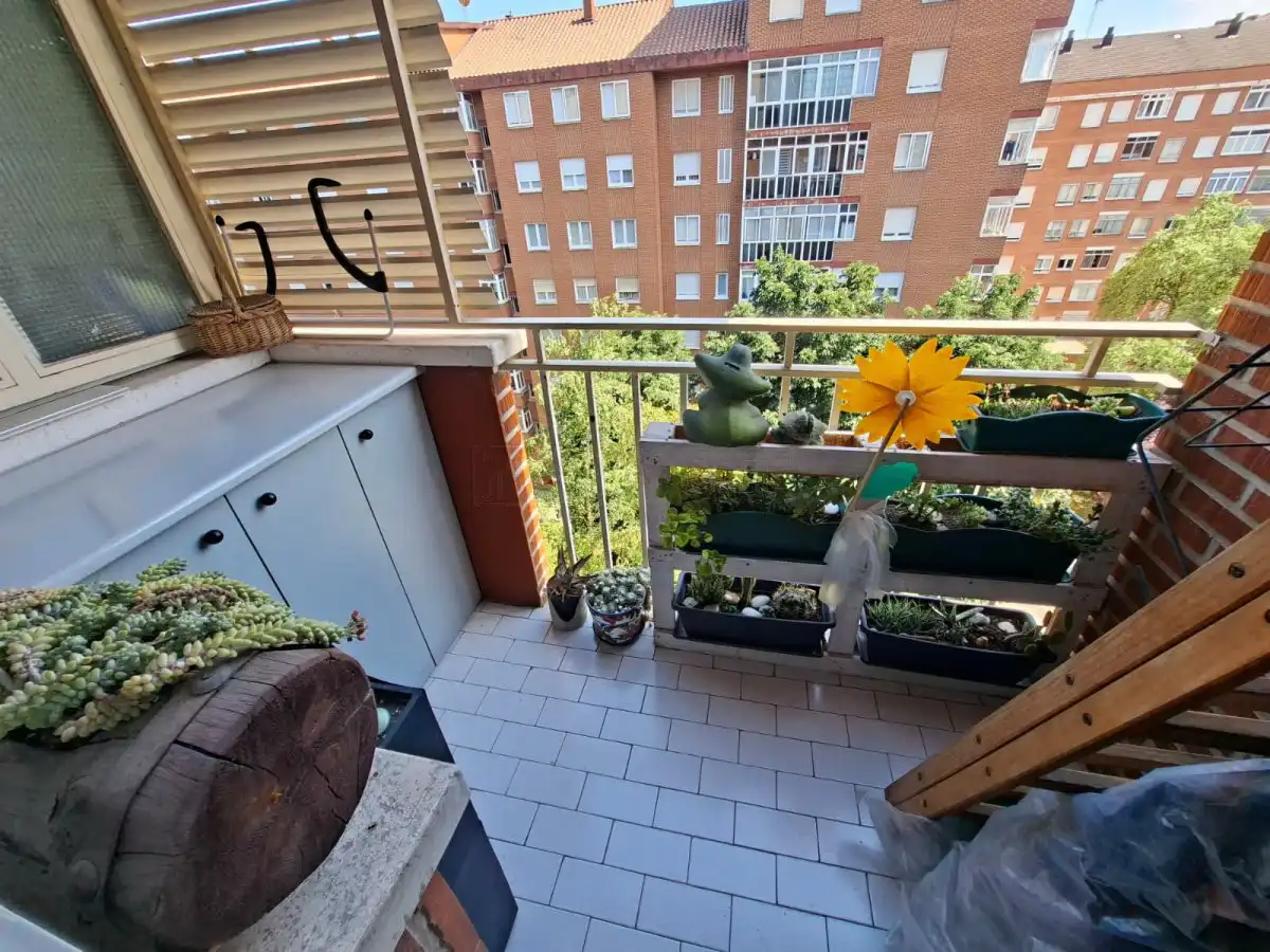 Terraza de Piso en venta en Vitoria - Gasteiz con Calefacción, Parquet y Terraza