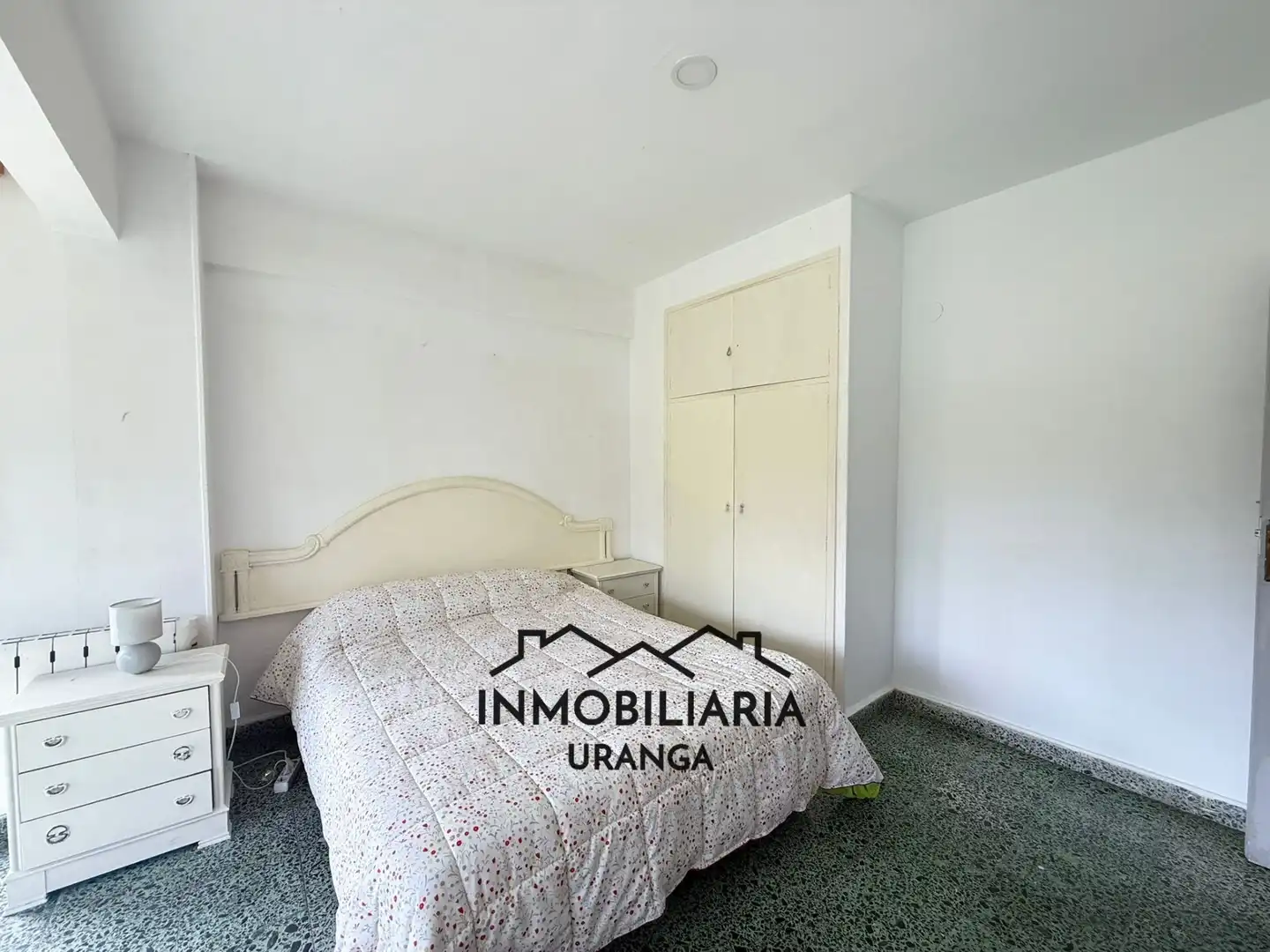 Habitación de Piso en venta en Laredo con Calefacción y Terraza