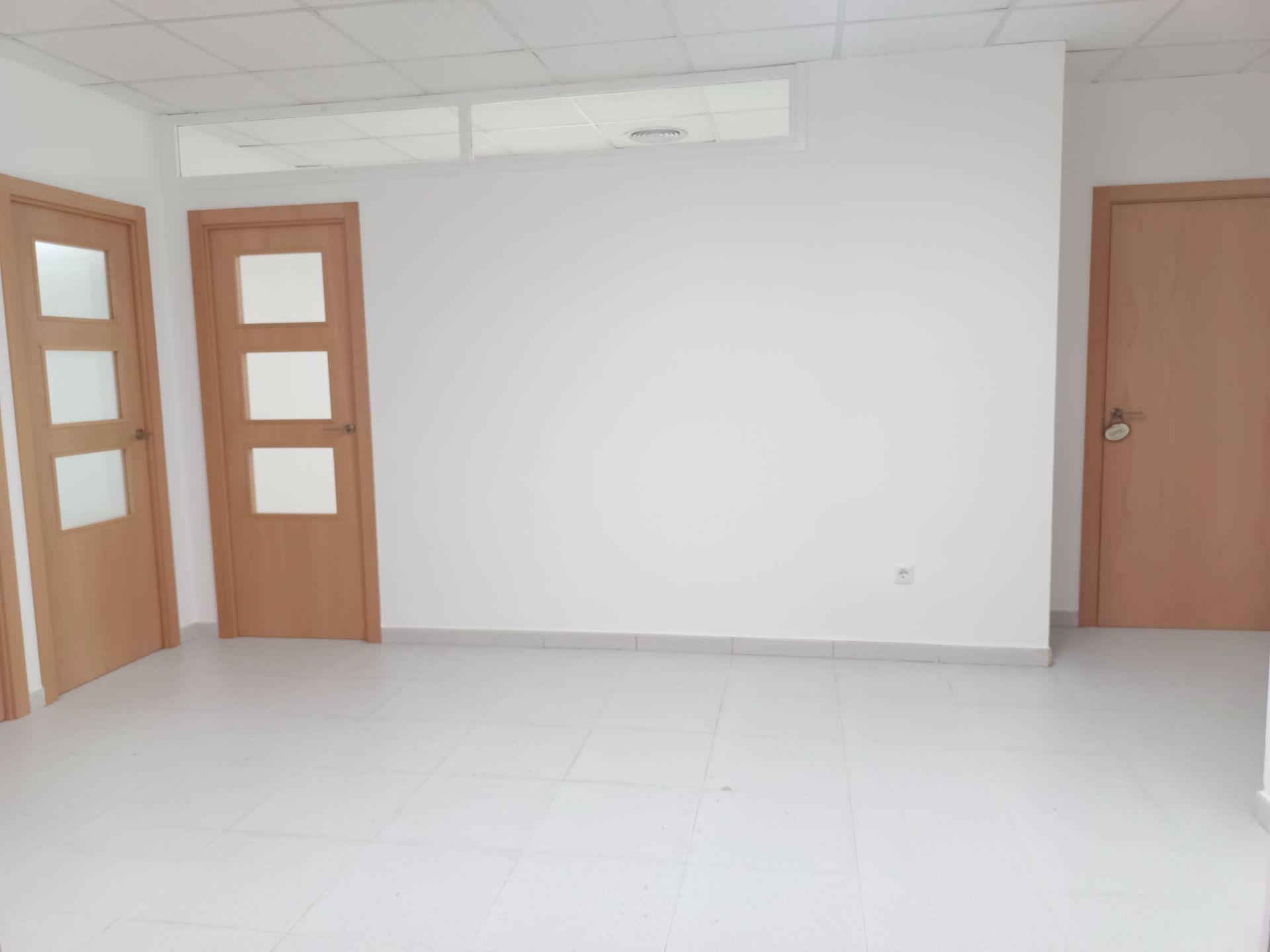 Premises for sale in  Lleida Capital  with Air Conditioner and Heating