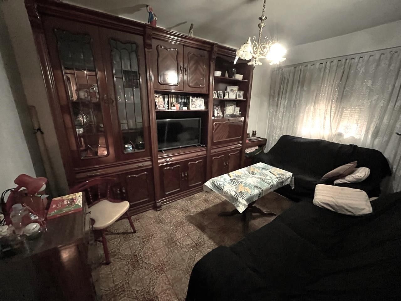 Sala d'estar de Pis en venda en  Zaragoza Capital amb Aire condicionat, Calefacció i Moblat