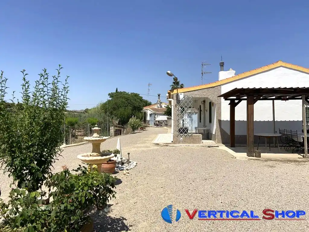 Chalet en venta en Carretera Yecla, imagen 9