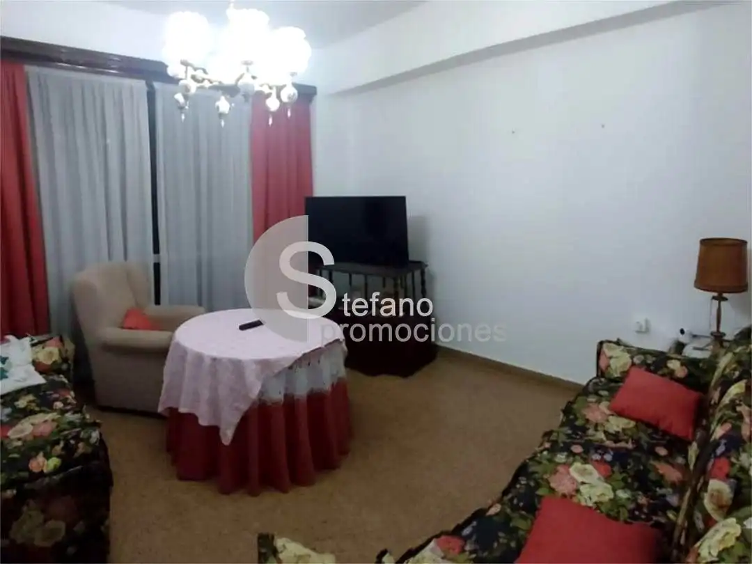 Sala de estar de Piso en venta en Marbella con Parquet y Terraza
