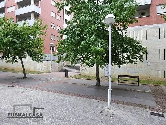 Vista exterior de Planta baja en venta en Bilbao  con Calefacción y Trastero