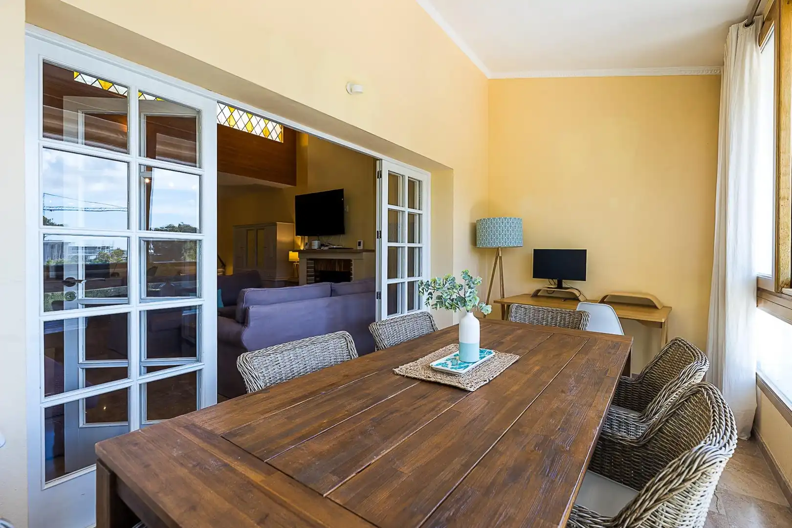 Comedor de Casa adosada en venta en Calvià con Aire acondicionado, Calefacción y Jardín privado