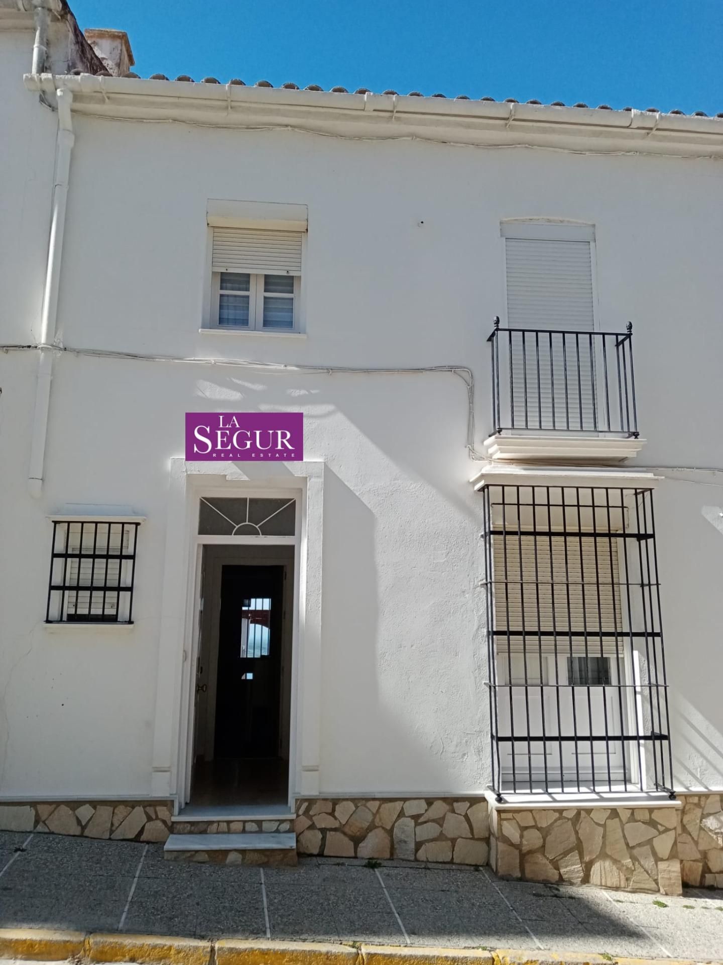 Single-family semi-detached to rent in Medina-Sidonia