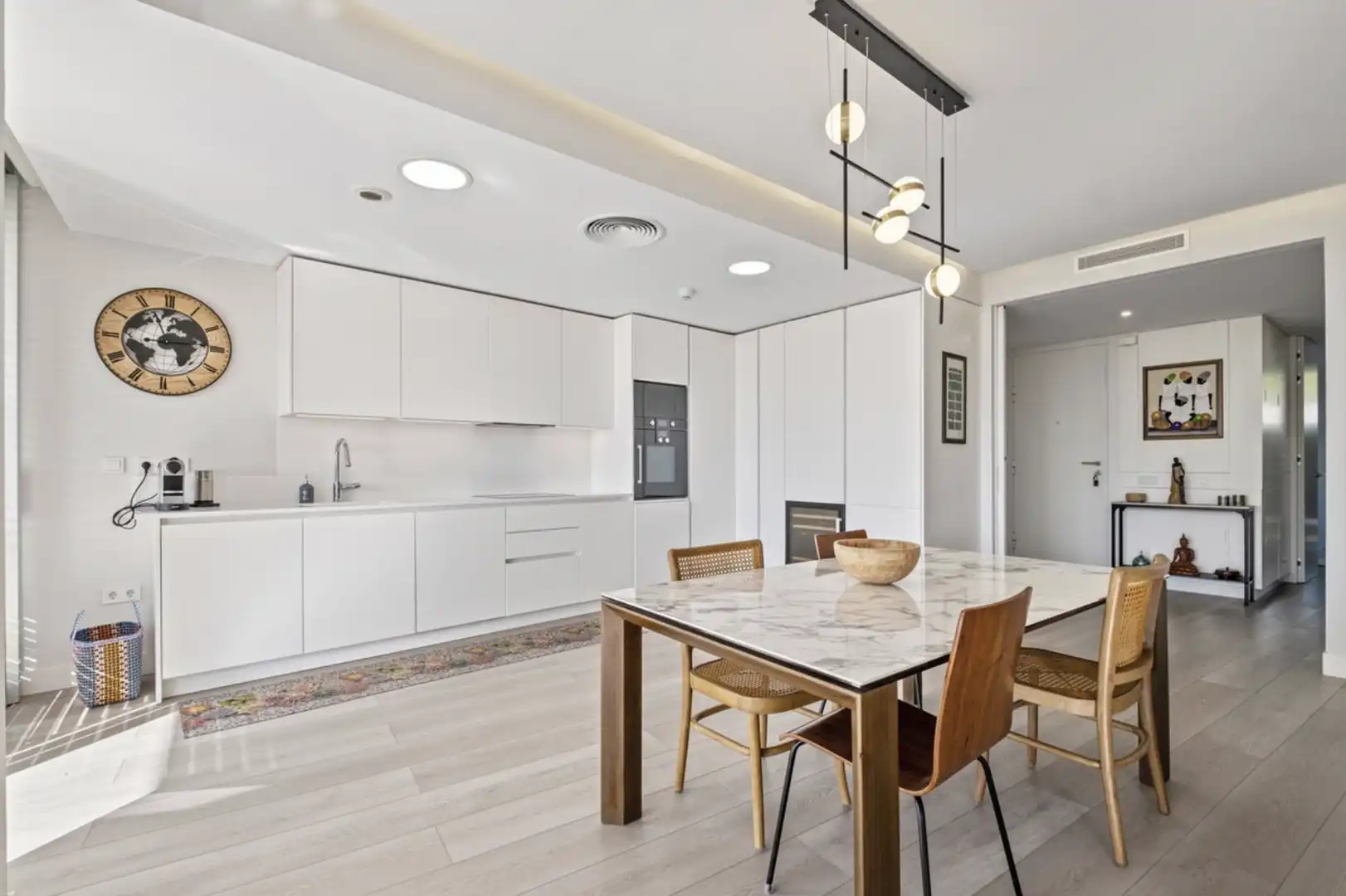 Cuina de Apartament en venda en Estepona amb Aire condicionat, Jardí privat i Terrassa