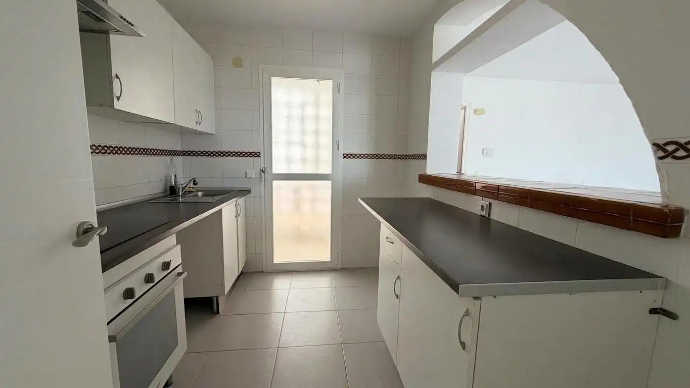 Apartamento con piscina en venta en Calahonda, imagen 6