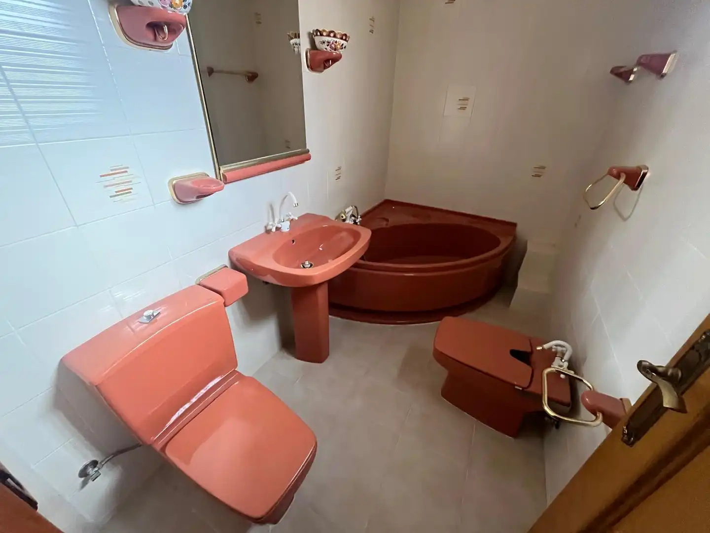 Bany de Casa o xalet en venda en Zaragoza amb Aire condicionat, Calefacció i Jardí privat