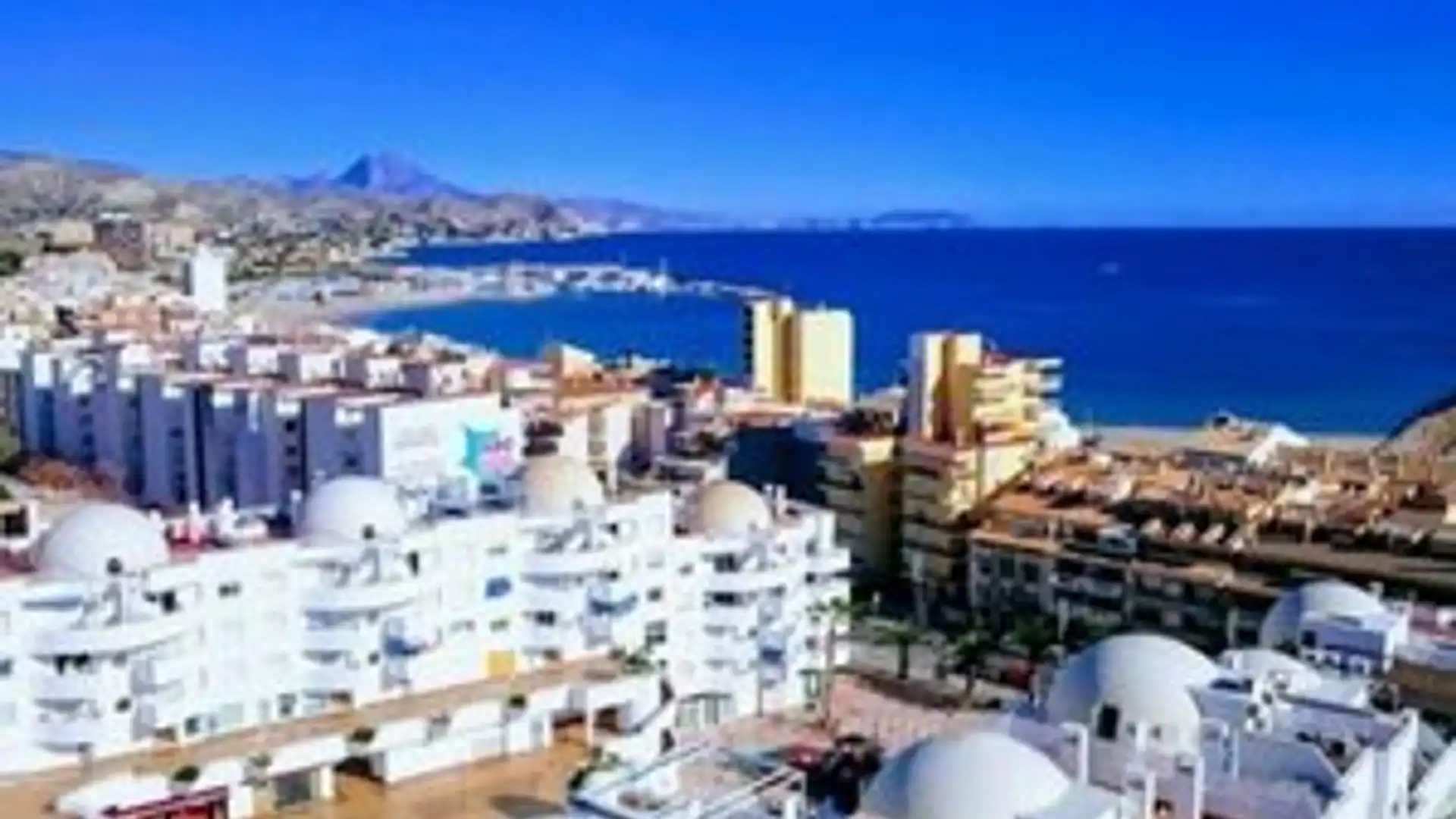 Vista exterior de Edifici en venda en Villajoyosa / La Vila Joiosa amb Alarma