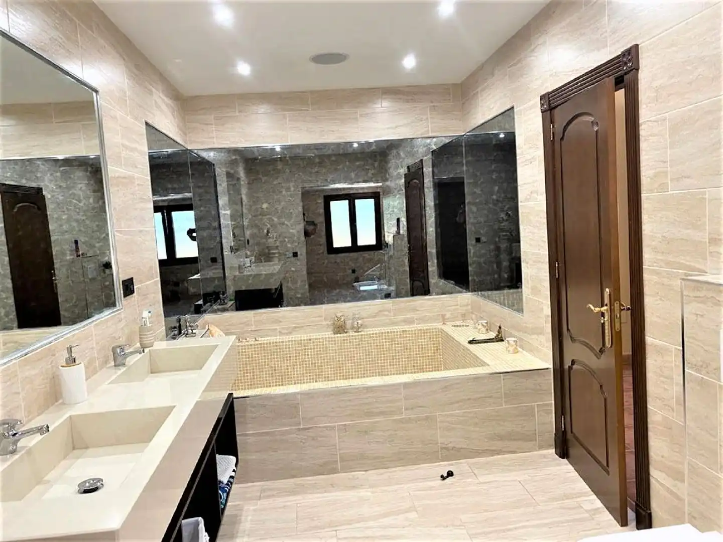 Baño de Finca rústica en venta en Mijas con Piscina