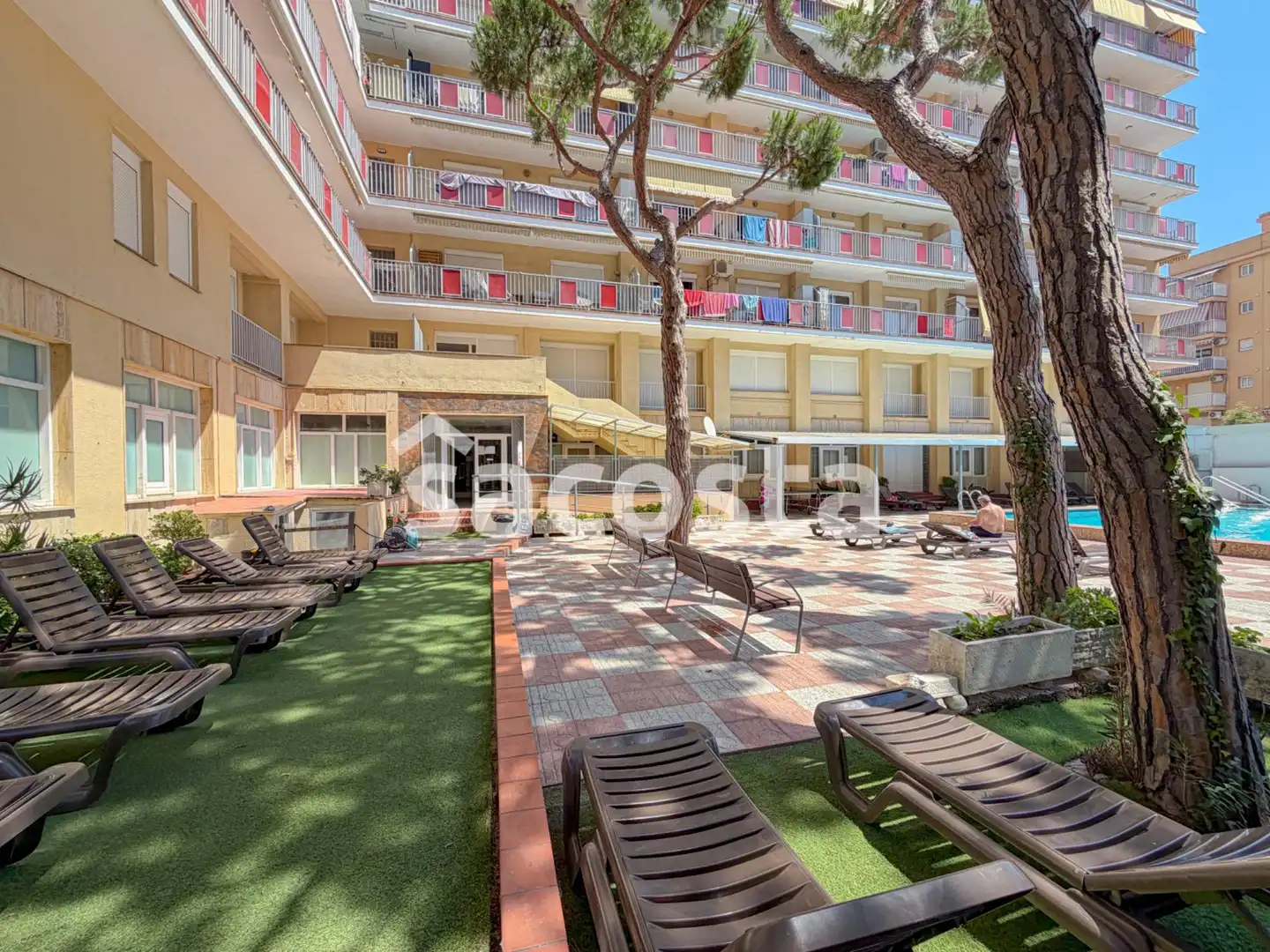 Vista exterior de Piso en venta en Blanes con Calefacción, Terraza y Balcón
