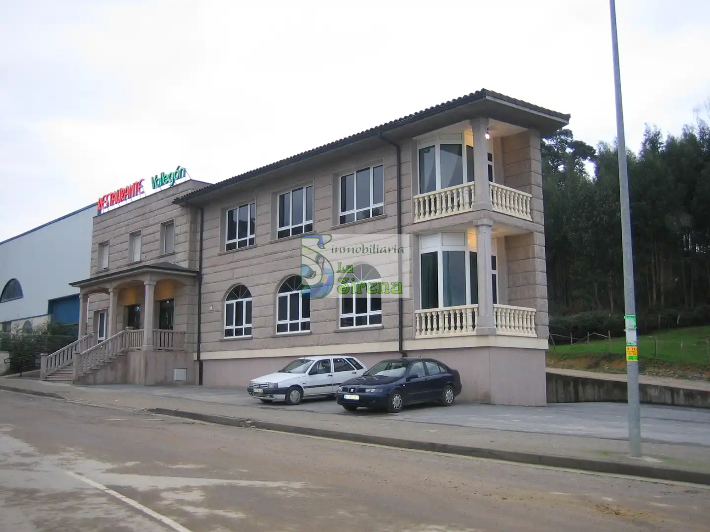 Exterior view of Commercial properties for sale in Castro-Urdiales  with Air Conditioner, Heating and Terrace