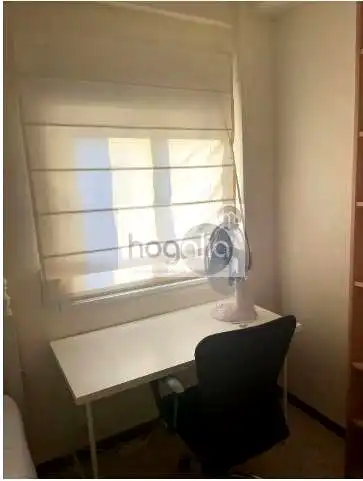 Habitación de Piso de alquiler en Sevilla con Aire acondicionado, Terraza y Amueblado