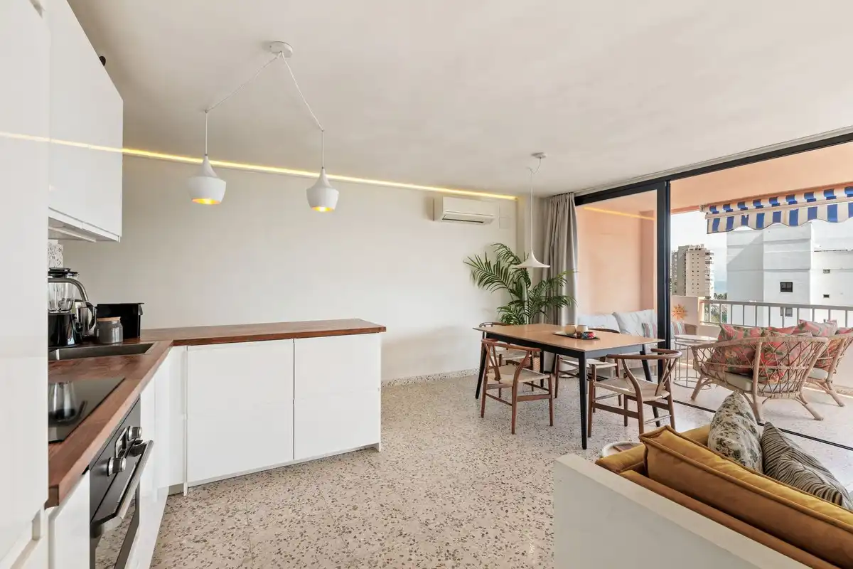 Cocina de Apartamento en venta en Torremolinos con Aire acondicionado, Terraza y Piscina comunitaria