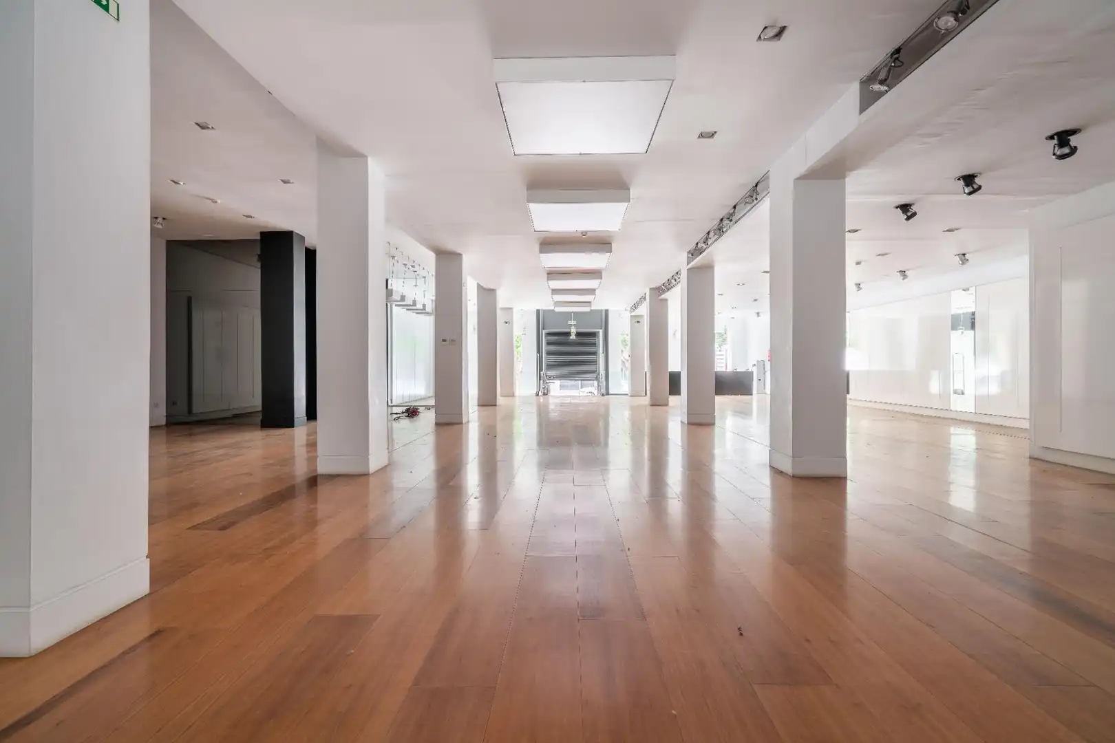 Local comercial en alquiler en Paseo de Almería 57, imagen 9