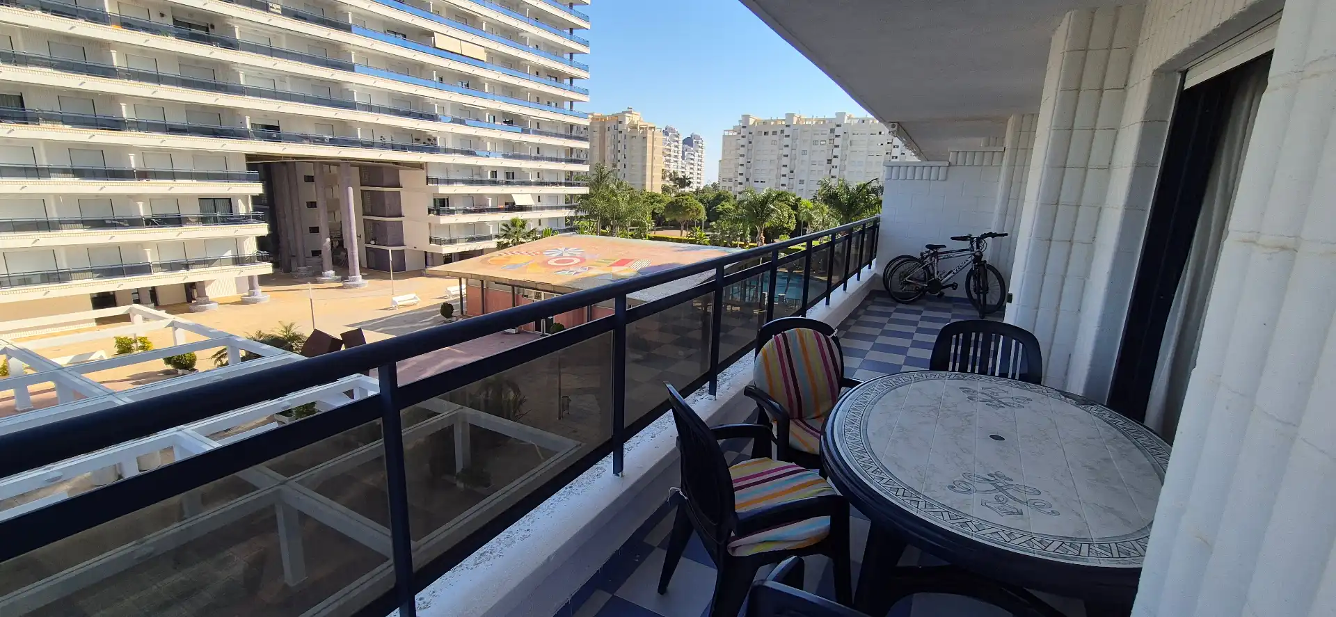 Terrassa de Apartament de lloguer en Gandia amb Aire condicionat, Calefacció i Jardí privat
