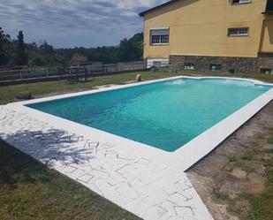 Piscina de Casa o xalet en venda en Vigo  amb Jardí privat, Terrassa i Traster