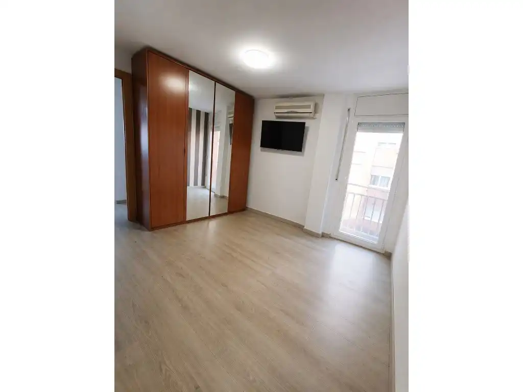 Habitación de Dúplex en venta en Rubí con Terraza